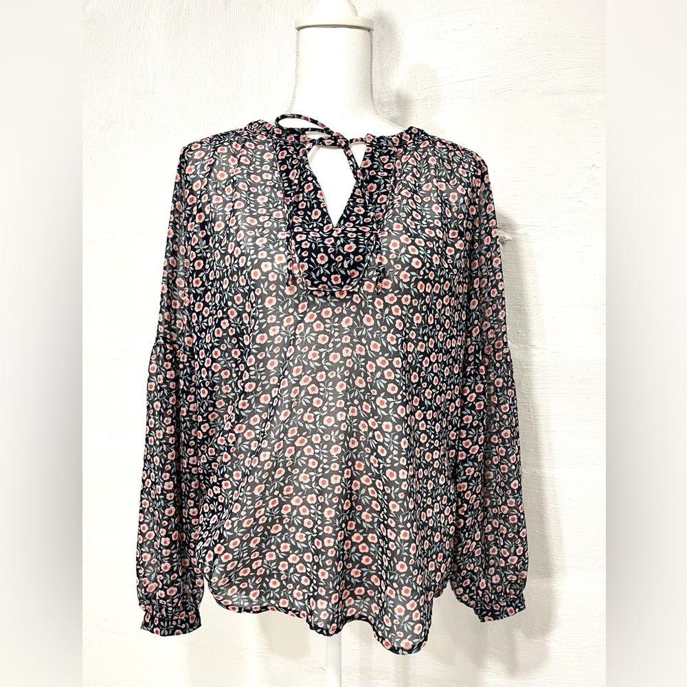 LOFT FLORAL PULLOVER TOP